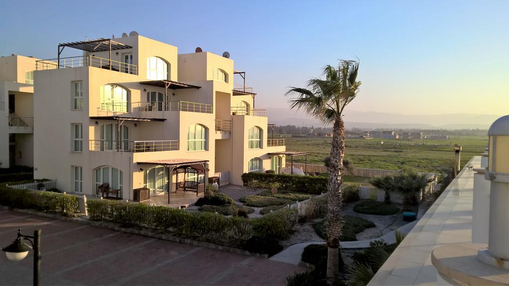 Aphrodite Beachfront Penthouse Apartment Καζιβερά Εξωτερικό φωτογραφία