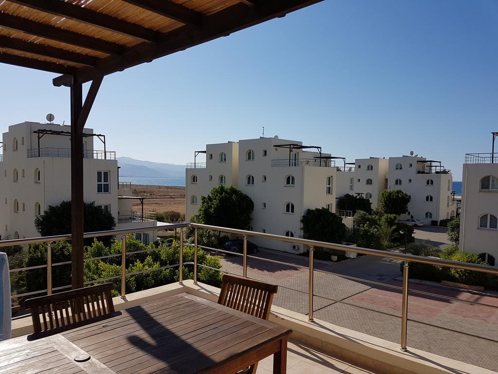 Aphrodite Beachfront Penthouse Apartment Καζιβερά Εξωτερικό φωτογραφία